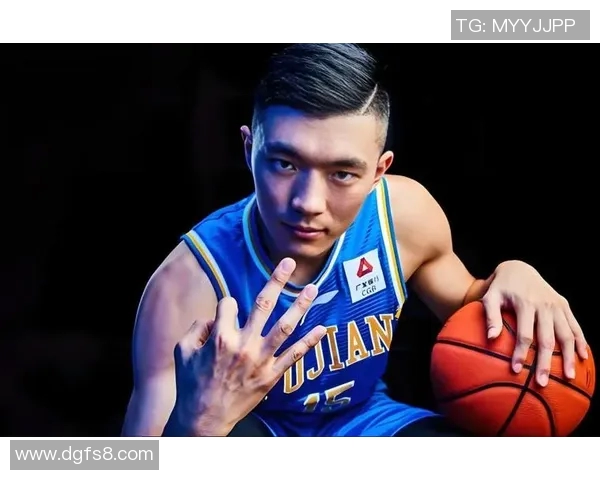 陈林坚的篮球之路：从青涩少年到职业球员的成长历程与奋斗故事